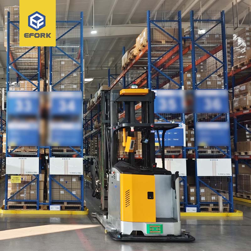 汽車零部件企業三向叉+堆垛式AGV智能搬運解決方案